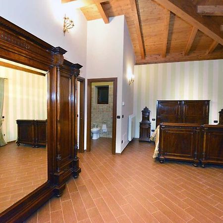 La Fortezza อาเรียโน อีร์ปิโน ภายนอก รูปภาพ