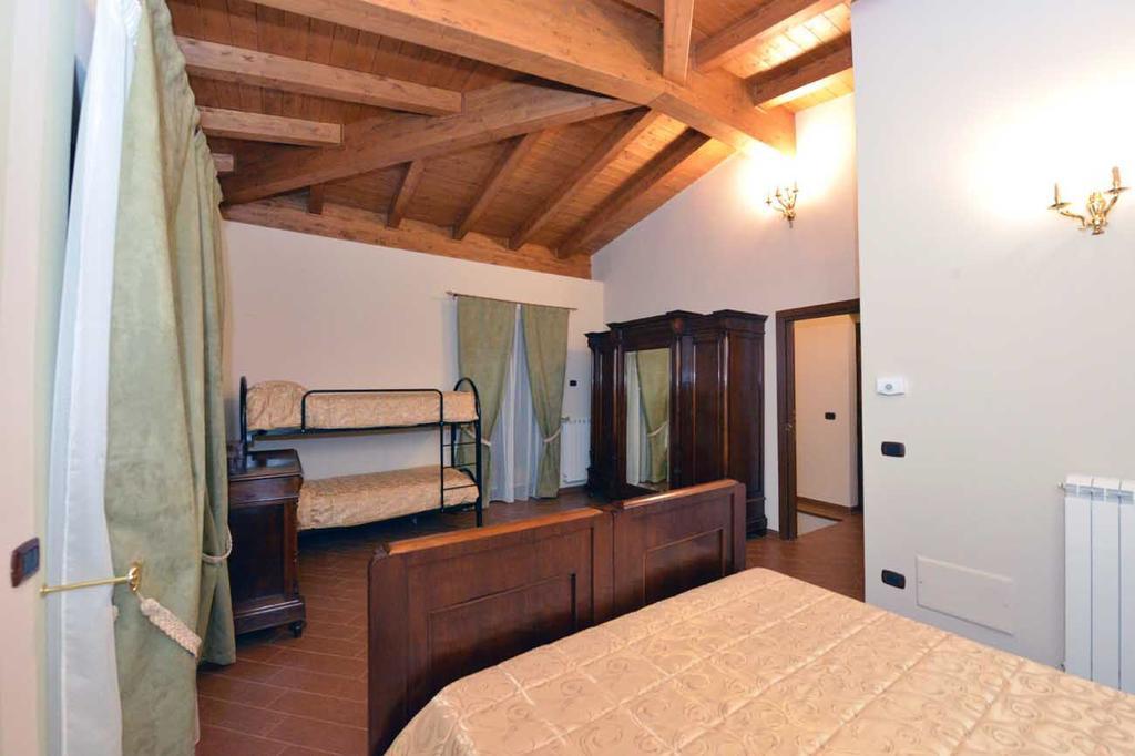 La Fortezza อาเรียโน อีร์ปิโน ภายนอก รูปภาพ